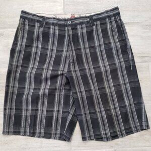 Tommy Bahama Silk Blend Shorts Men's Embroidered Plaid Long Summer Resort 35